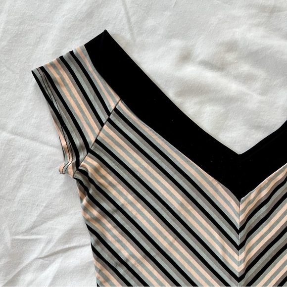 Vintage 90’s Wide Neck Top - Picture 4 of 8